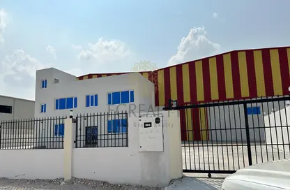 Warehouse - Studio - 3 Bathrooms for rent in Argentine Neighbourhood - Birkat Al Awamer - Al Wakra