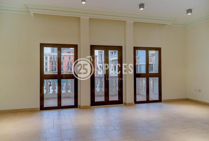 Apartment - 2 Bedrooms - 3 Bathrooms for rent in Murano - Qanat Quartier - The Pearl Island - Doha