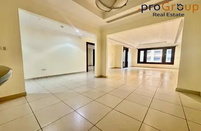 Apartment - 1 Bedroom - 2 Bathrooms for rent in East Porto Drive - Porto Arabia - The Pearl Island - Doha