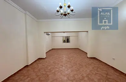 Apartment - 2 Bedrooms - 2 Bathrooms for rent in Fereej Bin Mahmoud South - Fereej Bin Mahmoud - Doha