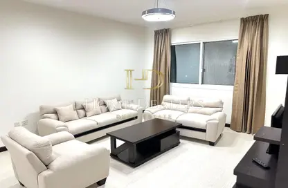 Apartment - 2 Bedrooms - 2 Bathrooms for rent in Al Mansoura - Al Mansoura - Doha