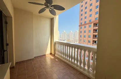 Apartment - 1 Bedroom - 2 Bathrooms for rent in West Porto Drive - Porto Arabia - The Pearl Island - Doha