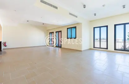 Townhouse - 2 Bedrooms - 3 Bathrooms for sale in Venezia - Qanat Quartier - The Pearl Island - Doha