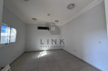 Compound - 4 Bedrooms - 5 Bathrooms for rent in Ain Khalid Gate - Ain Khaled - Doha