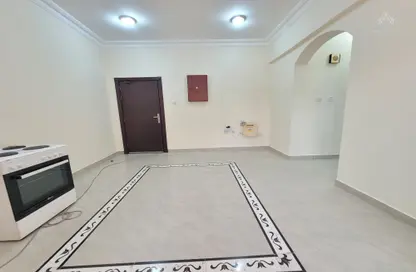 Apartment - 2 Bedrooms - 2 Bathrooms for rent in Madinat Khalifa South - Madinat Khalifa - Doha