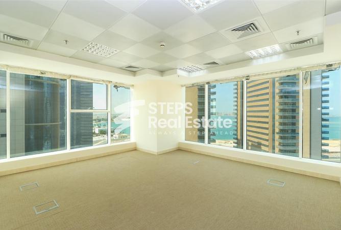 Office Space - Studio for rent in Al Shatt Street - West Bay - Doha