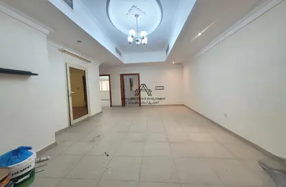 Apartment - 2 Bedrooms - 2 Bathrooms for rent in Al Mansoura - Al Mansoura - Doha