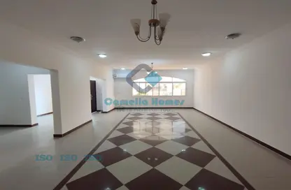 Villa - 4 Bedrooms - 5 Bathrooms for rent in Al Rayyan Road - Al Sadd - Doha