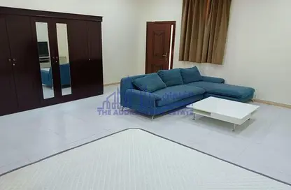 Apartment - 1 Bathroom for rent in Al Dafna - Al Dafna - Doha