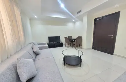 Apartment - 2 Bedrooms - 2 Bathrooms for rent in Umm Ghuwalina - Umm Ghuwailina - Doha