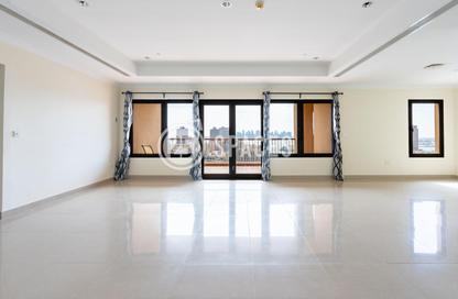 Apartment - 2 Bedrooms - 3 Bathrooms for sale in East Porto Drive - Porto Arabia - The Pearl Island - Doha