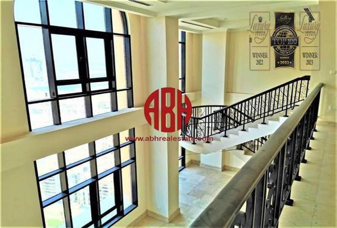 Penthouse - 5 Bedrooms - 7 Bathrooms for sale in La Croisette - Porto Arabia - The Pearl Island - Doha