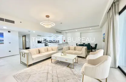 Apartment - 2 Bedrooms - 3 Bathrooms for rent in Burj Al Marina - Marina District - Lusail