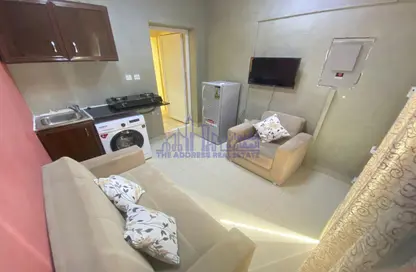 Apartment - 1 Bedroom - 1 Bathroom for rent in Street 870 - Al Duhail South - Al Duhail - Doha