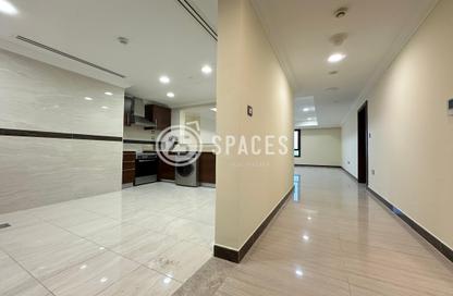 Apartment - 1 Bedroom - 1 Bathroom for rent in East Porto Drive - Porto Arabia - The Pearl Island - Doha