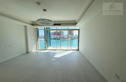 Apartment - 1 Bedroom - 2 Bathrooms for rent in Crystal Residence - The Pearl Island - Doha