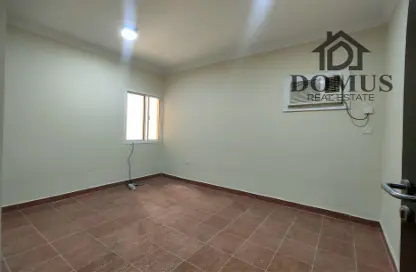 Apartment - 3 Bedrooms - 2 Bathrooms for rent in Thabit Bin Zaid Street - Al Mansoura - Doha