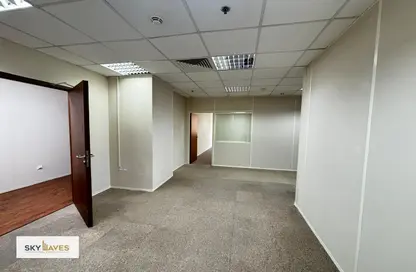 Office Space - Studio - 2 Bathrooms for rent in Hotel 115 - Old Salata - Salata - Doha