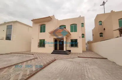 Villa - Studio - 4 Bathrooms for rent in Mamoura 18 - Al Maamoura - Doha