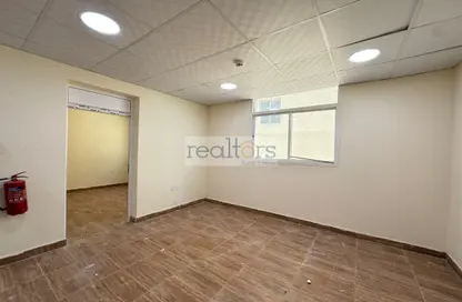 Whole Building - Studio - 1 Bathroom for rent in Jerry Al Samur - Birkat Al Awamer - Al Wakra