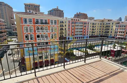 Apartment - 2 Bedrooms - 3 Bathrooms for rent in Qanat Quartier - The Pearl Island - Doha