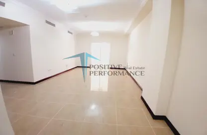 Apartment - 3 Bedrooms - 3 Bathrooms for rent in Al Sadd Road - Al Sadd - Doha