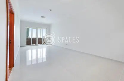 Apartment - 2 Bedrooms - 3 Bathrooms for rent in Viva East - Viva Bahriyah - The Pearl Island - Doha