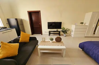 Apartment - 1 Bathroom for rent in Ain Khaled - Doha