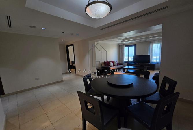 Apartment - 1 Bedroom - 2 Bathrooms for rent in Marina Gate - Porto Arabia - The Pearl Island - Doha