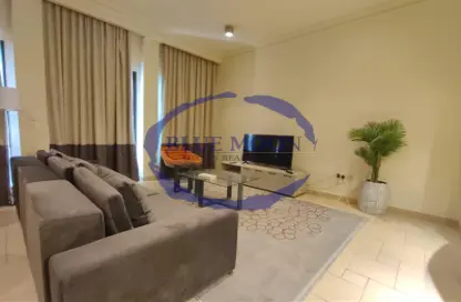 Apartment - 1 Bedroom - 2 Bathrooms for rent in Qanat Quartier - The Pearl Island - Doha