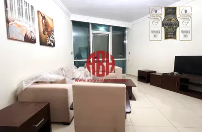 Apartment - 2 Bedrooms - 2 Bathrooms for rent in Umm Bab Tower - West Bay - West Bay - Doha