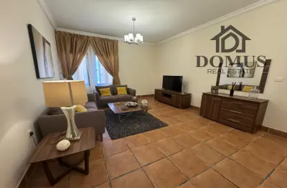 Apartment - 2 Bedrooms - 2 Bathrooms for rent in Umm Al Seneem Street - Ain Khaled - Doha