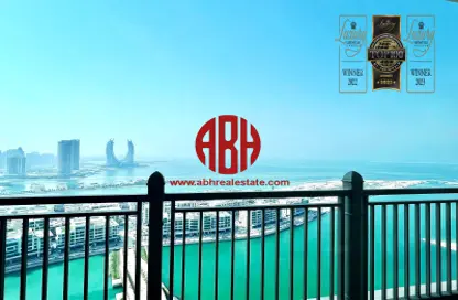 Apartment - 2 Bedrooms - 3 Bathrooms for rent in Tower 11 - Abraj Quartiers - The Pearl Island - Doha