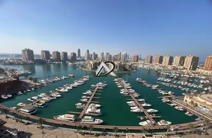 Apartment - 2 Bedrooms - 3 Bathrooms for rent in Tower 18 - Porto Arabia - The Pearl Island - Doha