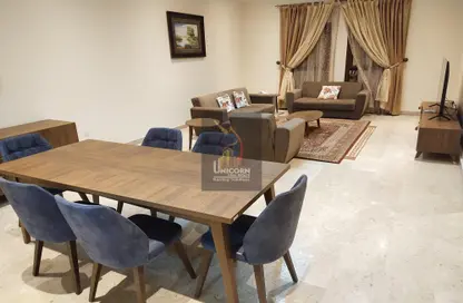 Compound - 5 Bedrooms - 5 Bathrooms for rent in Muraikh - AlMuraikh - Doha