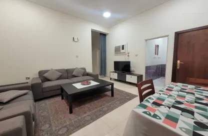 Apartment - 2 Bedrooms - 1 Bathroom for rent in Madinat Khalifa South - Madinat Khalifa - Doha