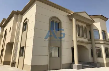 Villa - 7 Bedrooms - 7+ Bathrooms for sale in Al Wukair - Al Wukair - Al Wakra