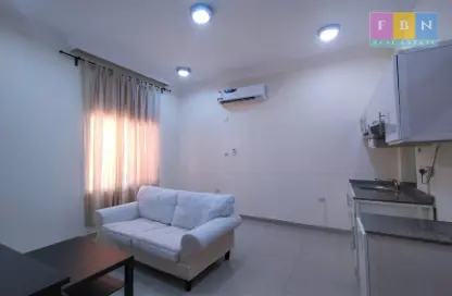 Apartment - 1 Bathroom for rent in Umm Salal Ali - Umm Salal Ali - Doha