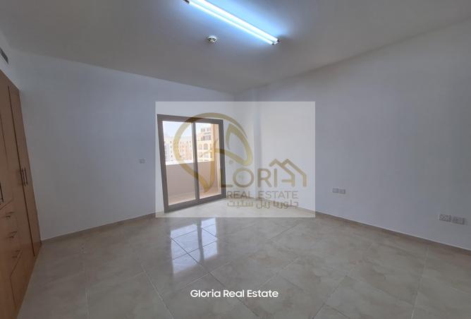 Apartment - 3 Bedrooms - 3 Bathrooms for sale in Piazza 1 - La Piazza - Fox Hills - Lusail