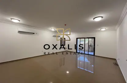 Villa - 3 Bedrooms - 4 Bathrooms for rent in Al Nuaija Street - Al Nuaija - Doha