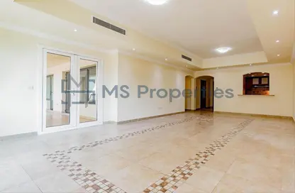 Apartment - 2 Bedrooms - 3 Bathrooms for sale in West Porto Drive - Porto Arabia - The Pearl Island - Doha