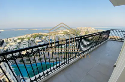 Apartment - 2 Bedrooms - 4 Bathrooms for rent in Floresta Gardens - Floresta Gardens - The Pearl Island - Doha