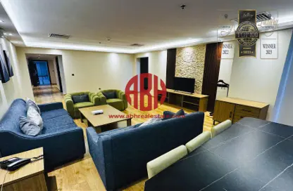 Apartment - 3 Bedrooms - 3 Bathrooms for rent in Al Thani Commercial building - Musheireb - Musheireb - Doha