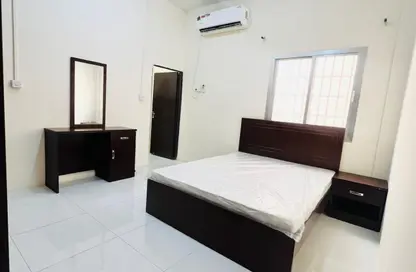 Apartment - 1 Bedroom - 1 Bathroom for rent in Umm Ghuwalina - Umm Ghuwailina - Doha