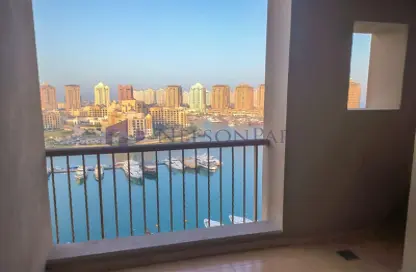 Apartment - 1 Bedroom - 2 Bathrooms for rent in Tower 4 - Porto Arabia - The Pearl Island - Doha