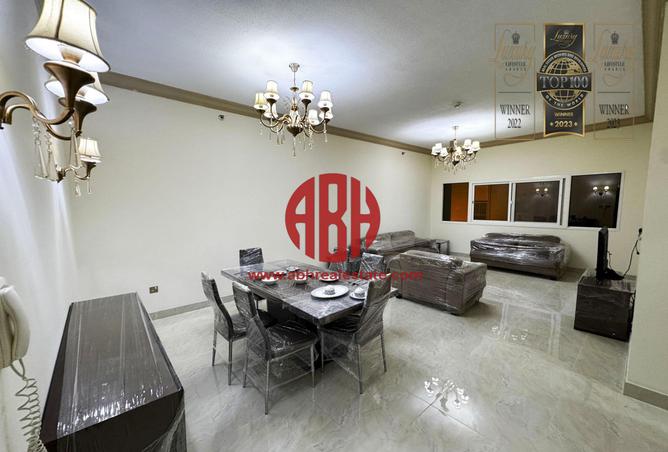 Apartment - 3 Bedrooms - 3 Bathrooms for rent in Al Darwish Building - Al Sadd - Al Sadd - Doha