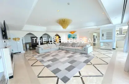 Penthouse - 4 Bedrooms - 6 Bathrooms for rent in Viva West - Viva Bahriyah - The Pearl Island - Doha