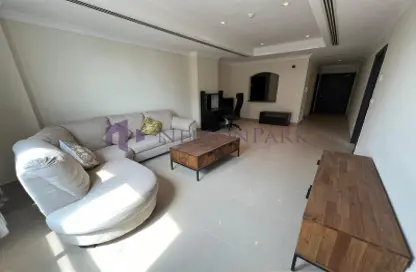 Apartment - 1 Bedroom - 2 Bathrooms for sale in East Porto Drive - Porto Arabia - The Pearl Island - Doha