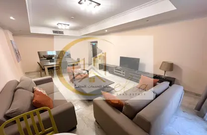 Apartment - 2 Bedrooms - 2 Bathrooms for rent in Anas Street - Fereej Bin Mahmoud North - Fereej Bin Mahmoud - Doha