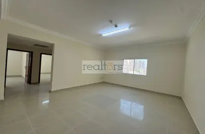 Apartment - 2 Bedrooms - 2 Bathrooms for rent in Thabit Bin Zaid Street - Al Mansoura - Doha